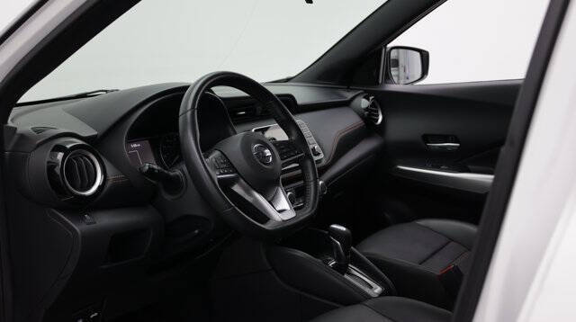 2019 Nissan Kicks SR