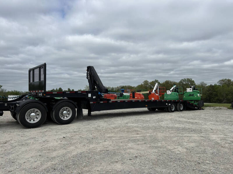 2022 Towmaster 48' Hydraulic Dove Semi