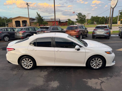 2019 Toyota Camry LE