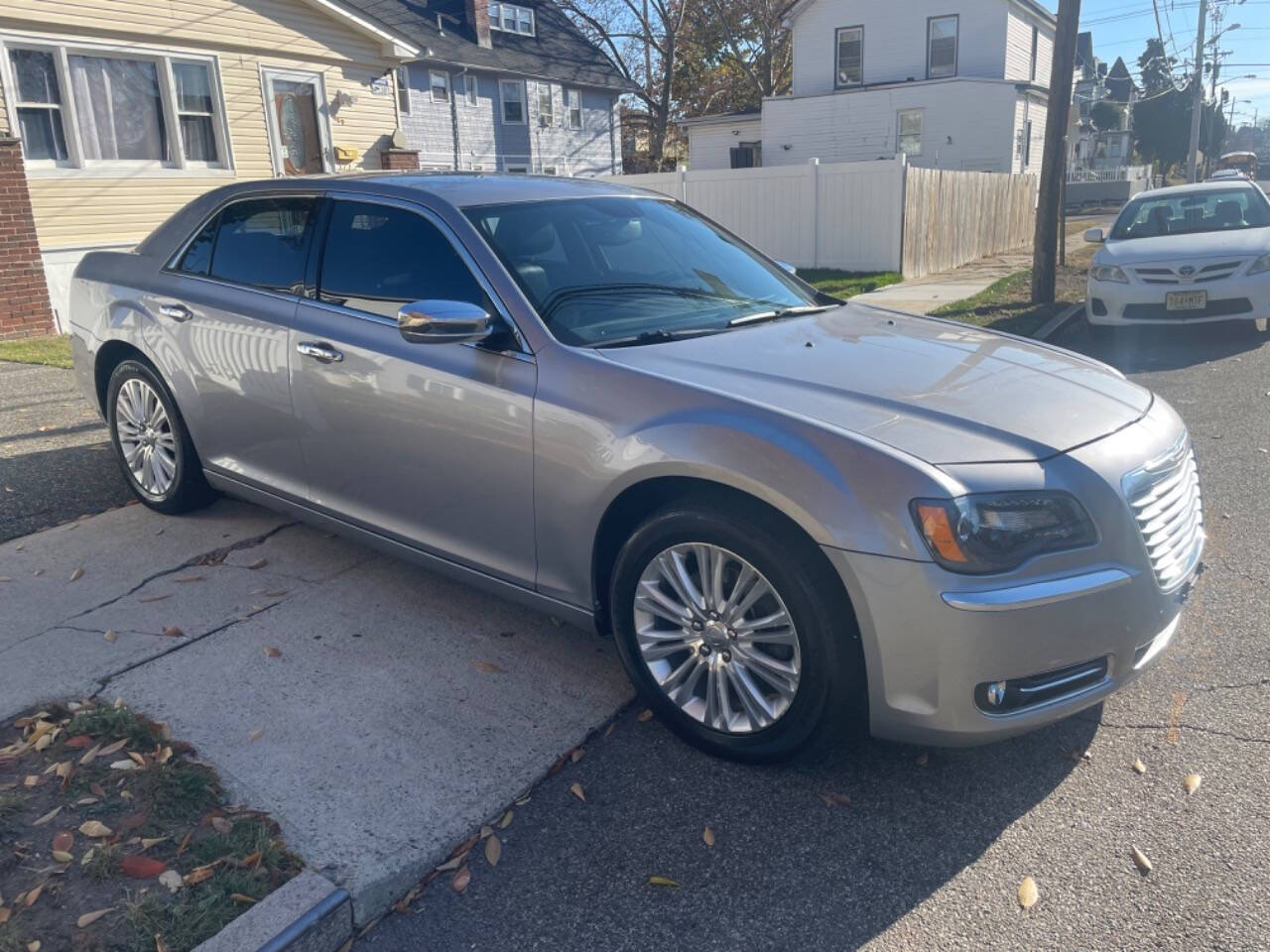 2013 Chrysler 300 for sale at Universal Motors Dba Speed Wash And Tires in Paterson, NJ