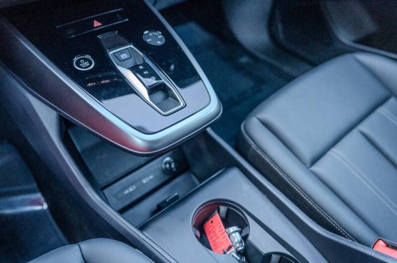 2024 Audi Q4 e-tron quattro Premium Plus 55