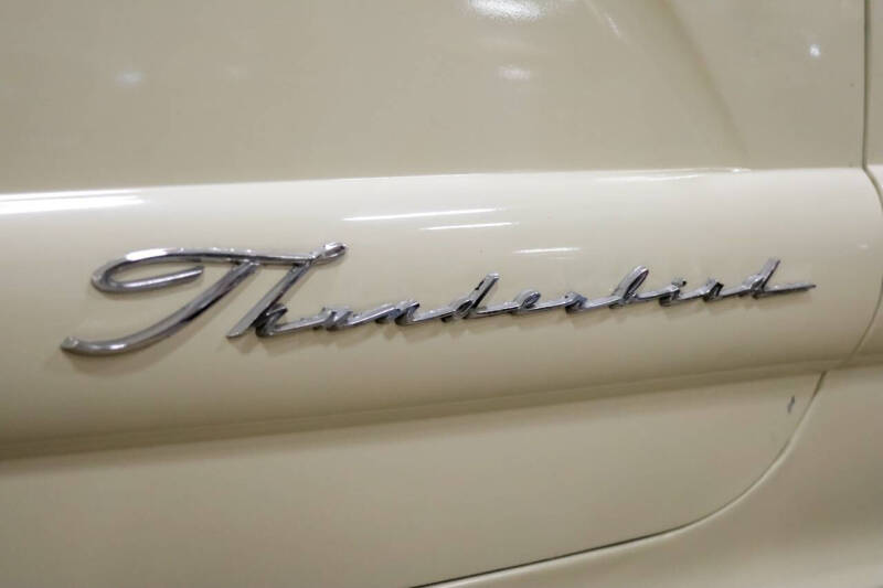 1960 Ford Thunderbird