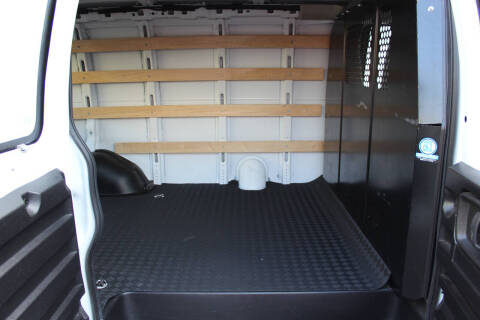 2023 GMC Savana 2500