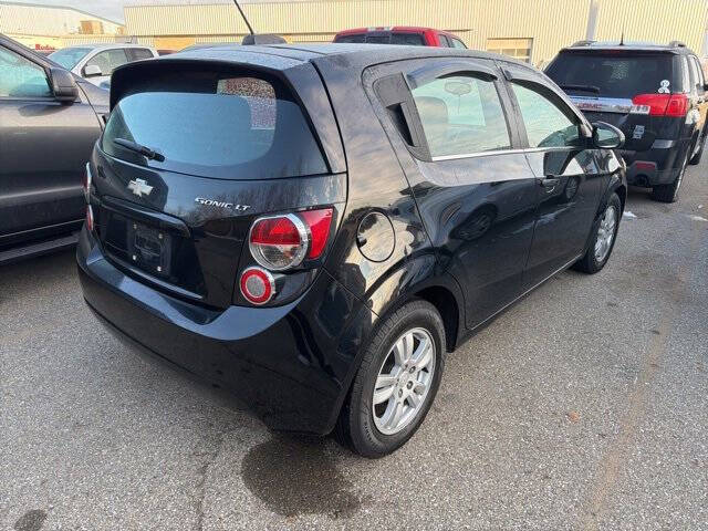 2016 Chevrolet Sonic LT Auto