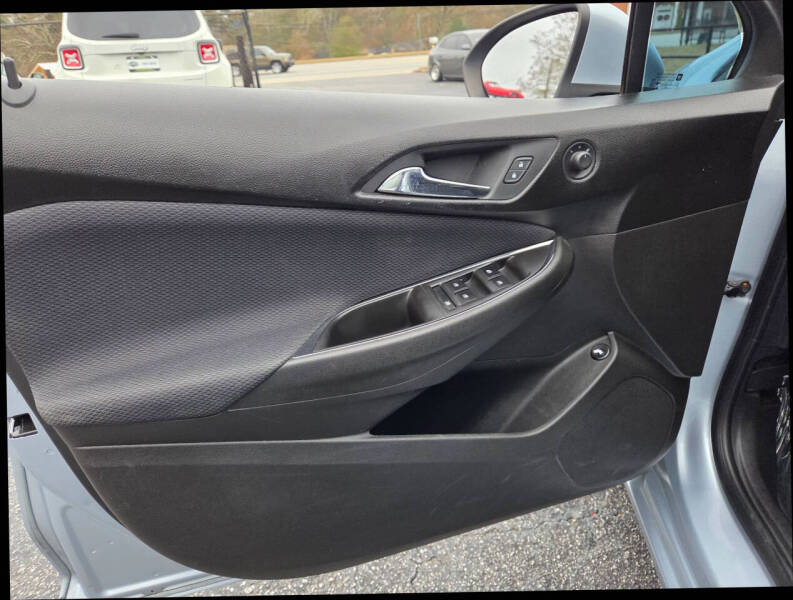 2018 Chevrolet Cruze LT Auto