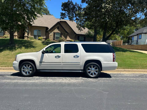 2013 GMC Yukon XL for sale at Preferred Auto Sales in Whitehouse TX