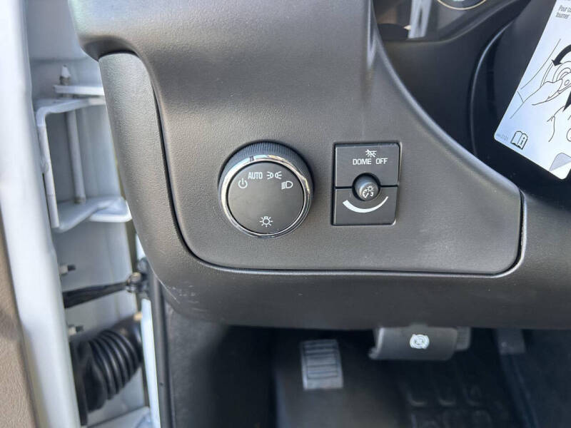 2025 Chevrolet Express 2500