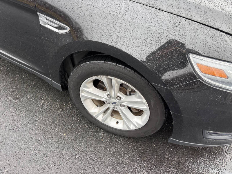2013 Ford Taurus SEL