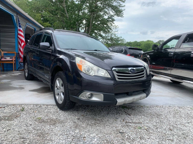 2011 Subaru Outback for sale at Dutch and Dillon Car Sales in Lee's Summit MO