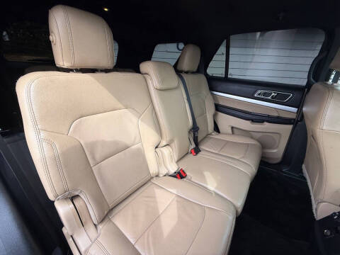 2017 Ford Explorer XLT
