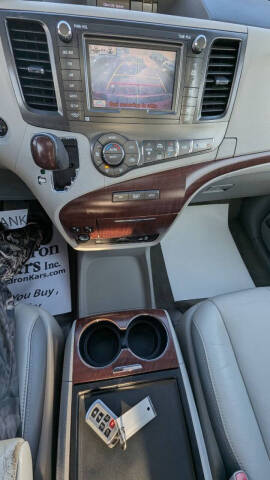 2012 Toyota Sienna