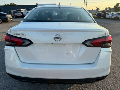 2021 Nissan Versa SV