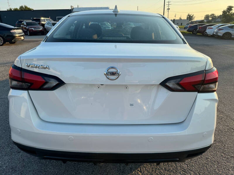 2021 Nissan Versa SV