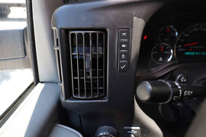 2017 GMC Savana 2500