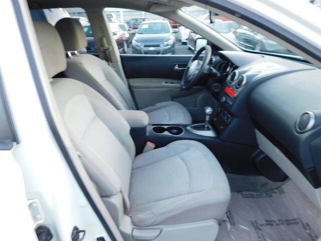 2010 Nissan Rogue S Krom