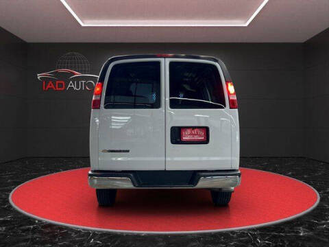 2023 Chevrolet Express 2500