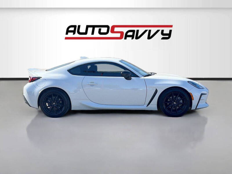 2025 Toyota GR86 Premium