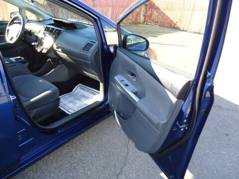 2012 Toyota Prius v Three