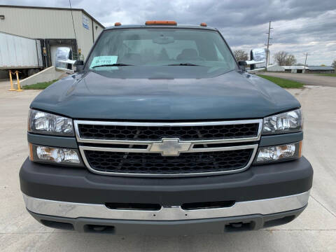 2006 Chevrolet Silverado 3500 for sale at Star Motors in Brookings SD