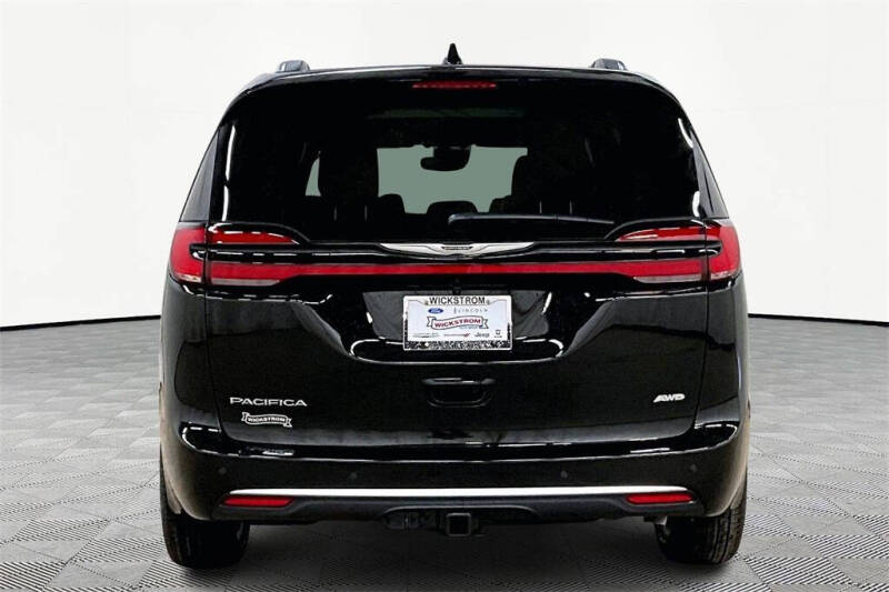 2026 Chrysler Pacifica Pinnacle