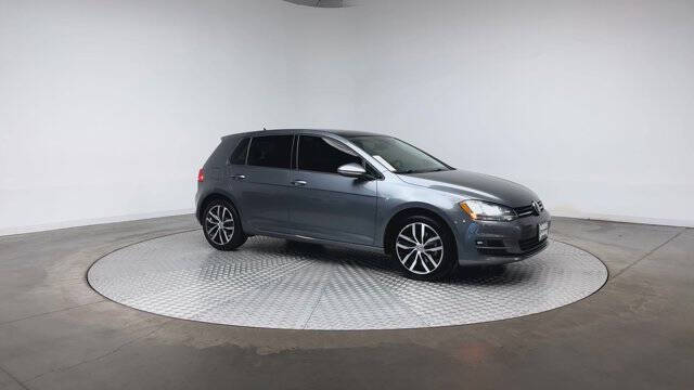 2015 Volkswagen Golf TSI SE
