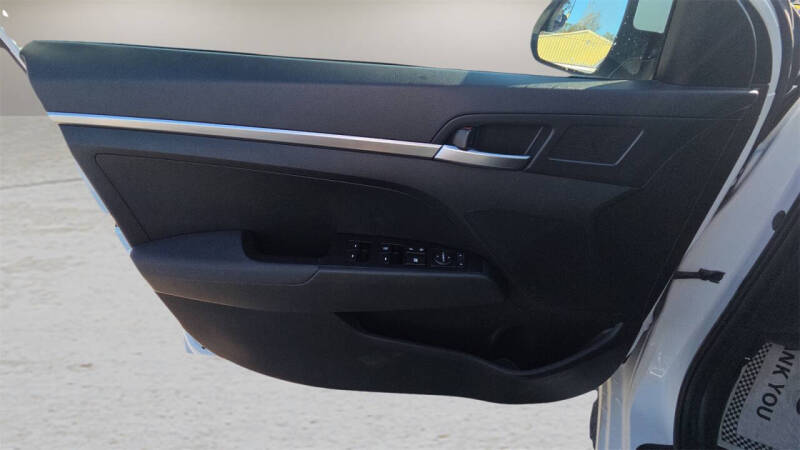 2019 Hyundai Elantra