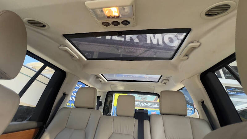 2012 Land Rover LR4 HSE LUX