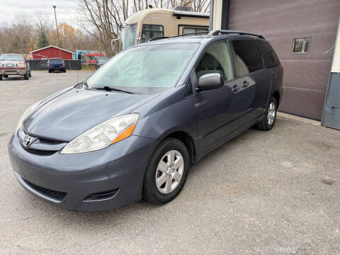 2010 Toyota Sienna for sale at CHAMPION CAR CENTER in Canastota NY