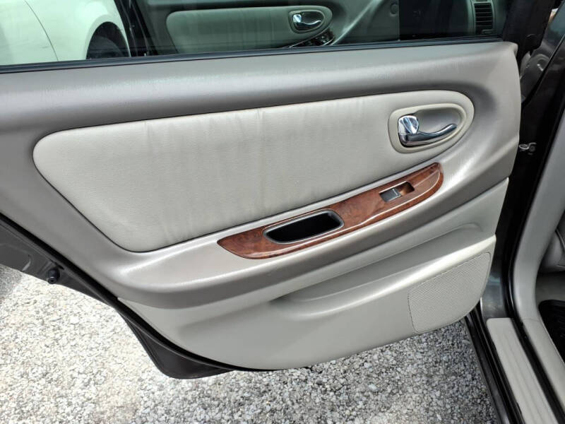 2000 Nissan Maxima GLE