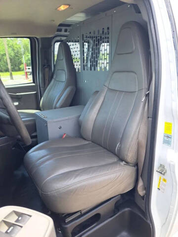 2017 Chevrolet Express 2500