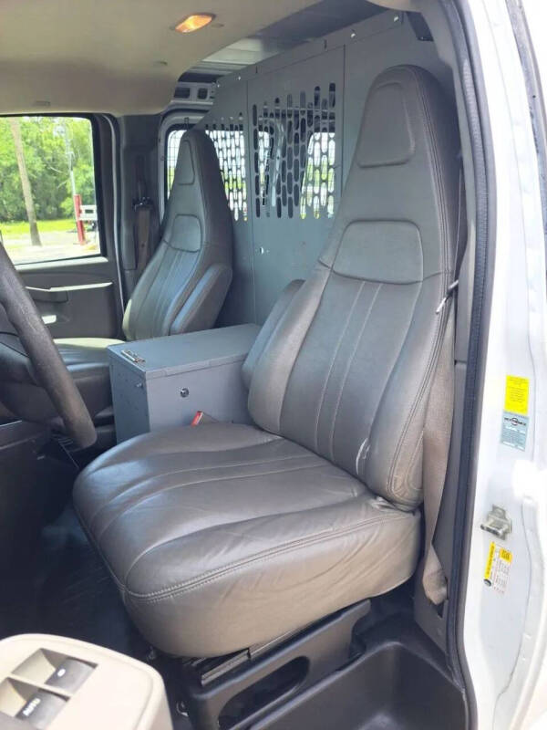 2017 Chevrolet Express 2500