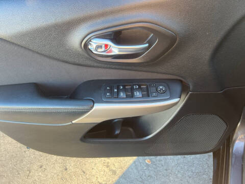 2018 Jeep Cherokee Tech Connect