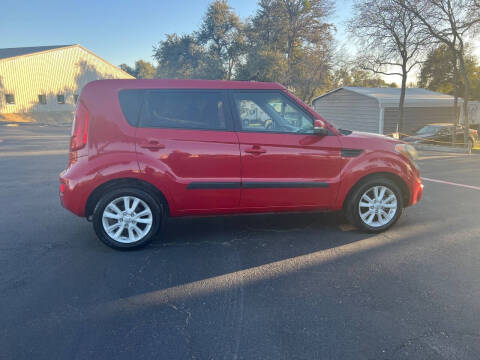 2012 Kia Soul +