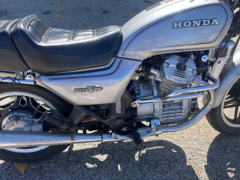 1982 Honda GL500 Silver Wing