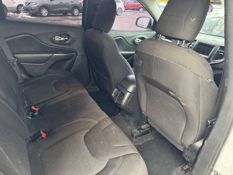 2019 Jeep Cherokee Latitude