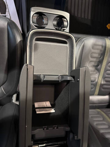 2024 Rivian R1T Adventure