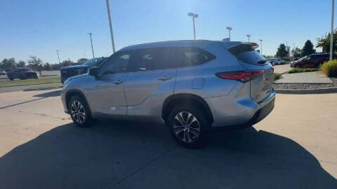 2021 Toyota Highlander Hybrid XLE