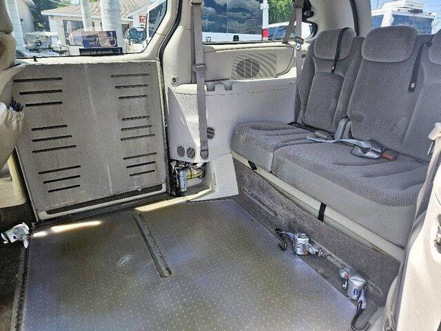 2006 Dodge Grand Caravan SE