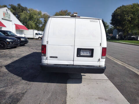 2004 Ford E-Series E-250