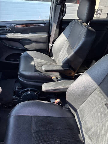 2015 Dodge Grand Caravan SXT Plus