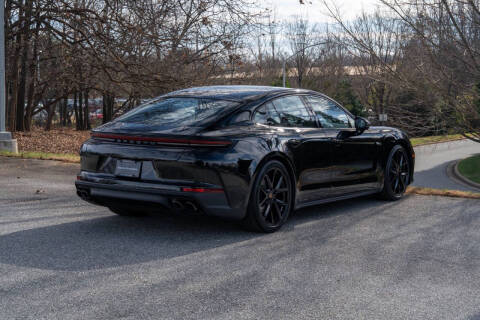 2026 Porsche Panamera 4