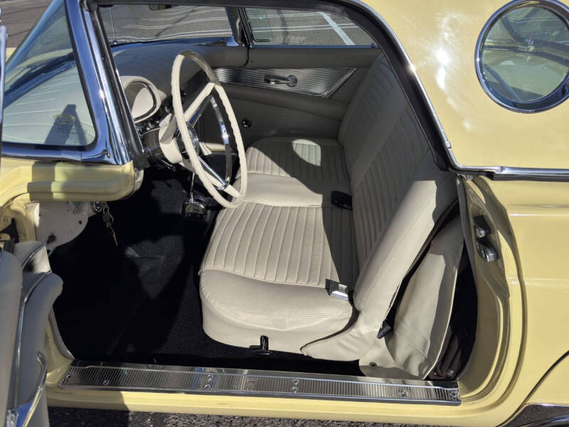 1957 Ford Thunderbird
