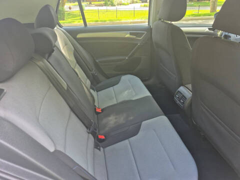 2016 Volkswagen e-Golf SE