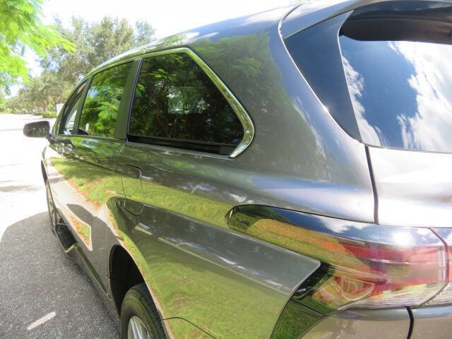 2024 Toyota Sienna XLE 7-Passenger