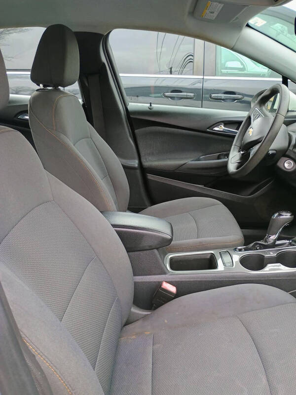 2019 Chevrolet Cruze LS