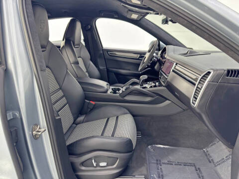 2021 Porsche Cayenne GTS Coupe