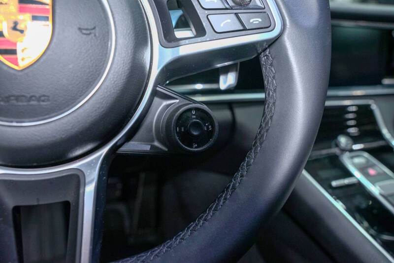 2018 Porsche Panamera 4S
