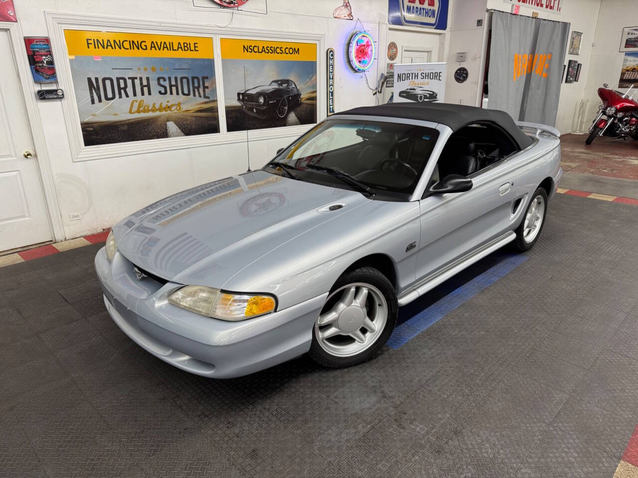 1994 Ford Mustang 2