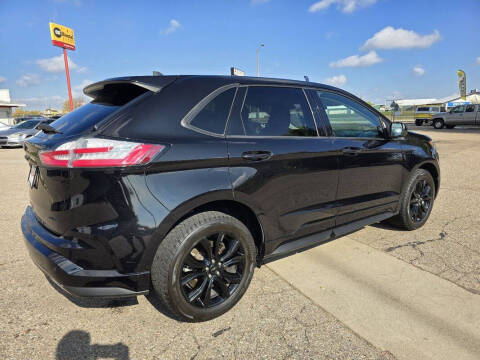 2022 Ford Edge SE