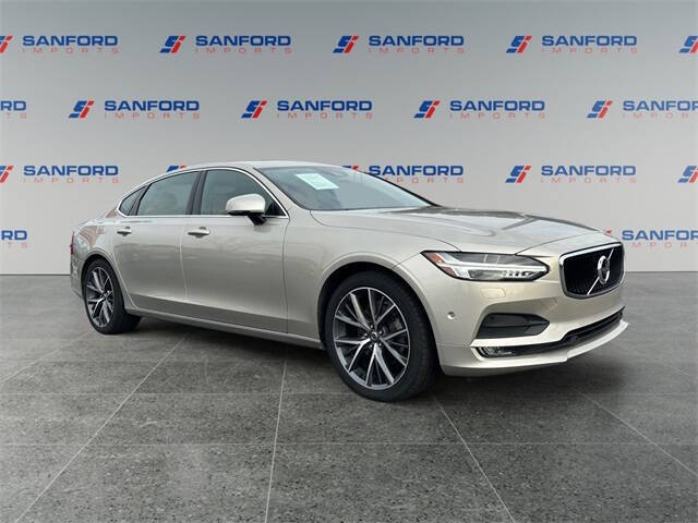 2018 Volvo S90 T5 Momentum